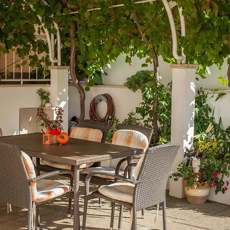 Rossa 2 Apartman