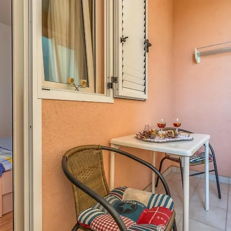 Rossa 2 Apartment *