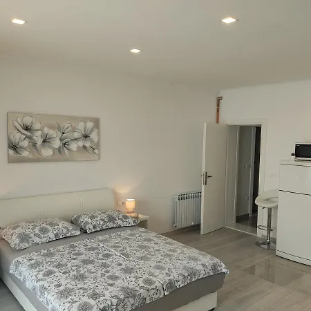 Rossa 2 Apartament