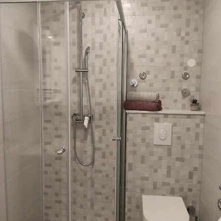 Apartment Rossa 2 *