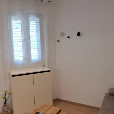 Apartment Rossa 2