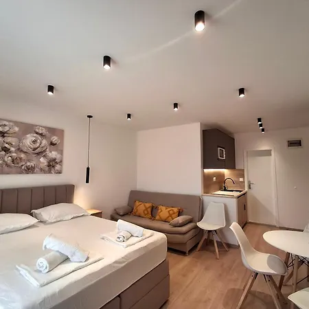 Apartament Rossa 2 *