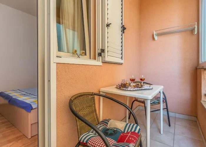 Rossa 2 Apartamento *