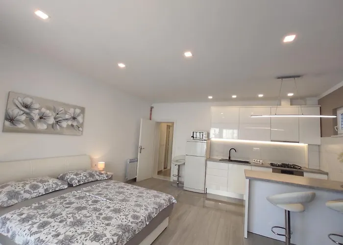 Rossa 2 Apartamento Tučepi